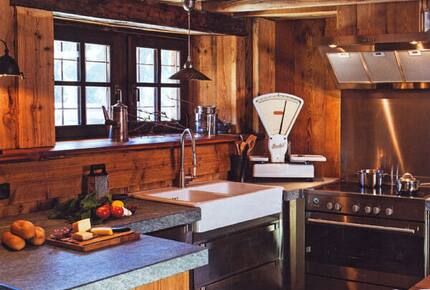 Alpine Haven with Panoramic Matterhorn Views - Cuneaz, Ayas, Italy