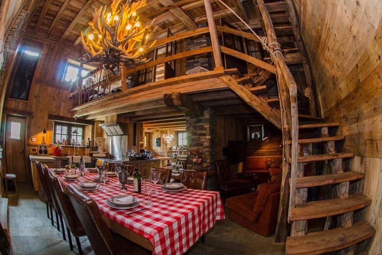 Alpine Haven with Panoramic Matterhorn Views - Cuneaz, Ayas, Italy