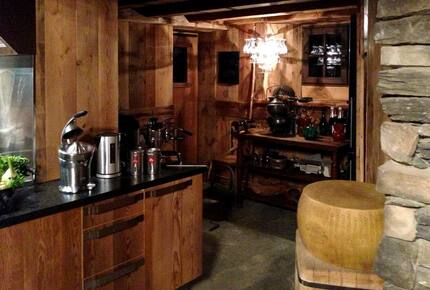 Alpine Haven with Panoramic Matterhorn Views - Cuneaz, Ayas, Italy