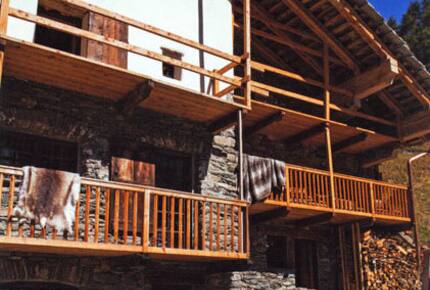 Alpine Haven with Panoramic Matterhorn Views - Cuneaz, Ayas, Italy