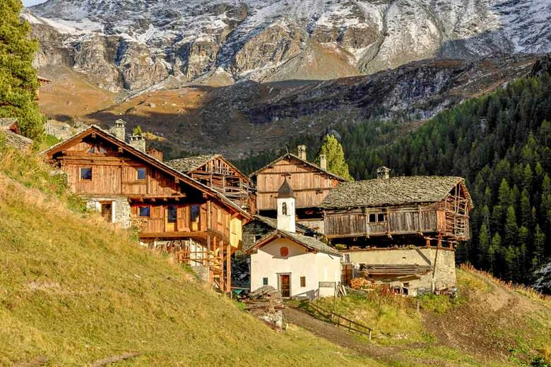 Alpine Haven with Panoramic Matterhorn Views - Cuneaz, Ayas, Italy