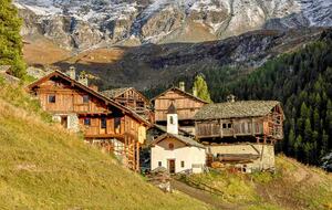 Alpine Haven with Panoramic Matterhorn Views - Cuneaz, Ayas, Italy