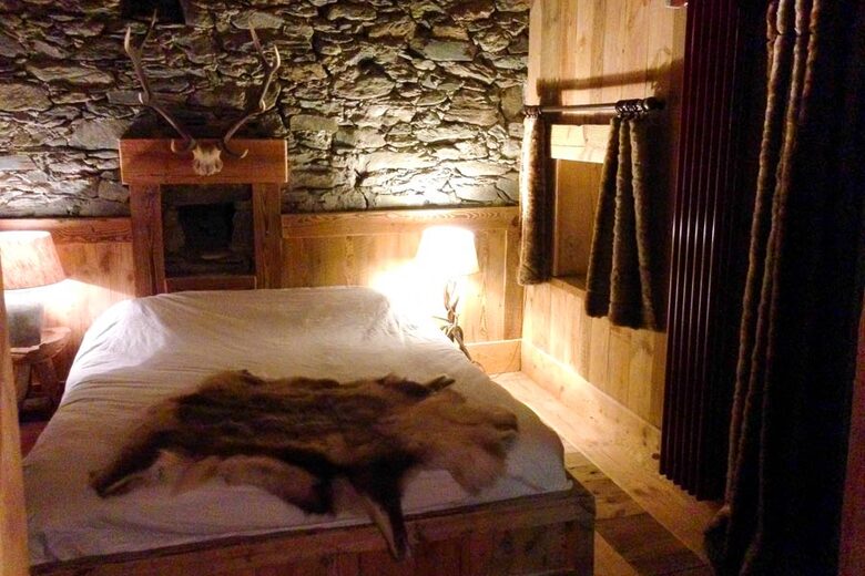 Alpine Haven with Panoramic Matterhorn Views - Cuneaz, Ayas, Italy