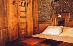 Alpine Haven with Panoramic Matterhorn Views - Cuneaz, Ayas, Italy