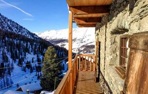 Alpine Haven with Panoramic Matterhorn Views - Cuneaz, Ayas, Italy