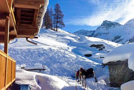 Alpine Haven with Panoramic Matterhorn Views - Cuneaz, Ayas, Italy