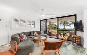 Luxury on Cylinder Beach - Point Lookout, Australia