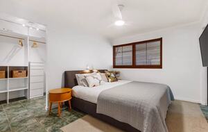 Luxury on Cylinder Beach - Point Lookout, Australia