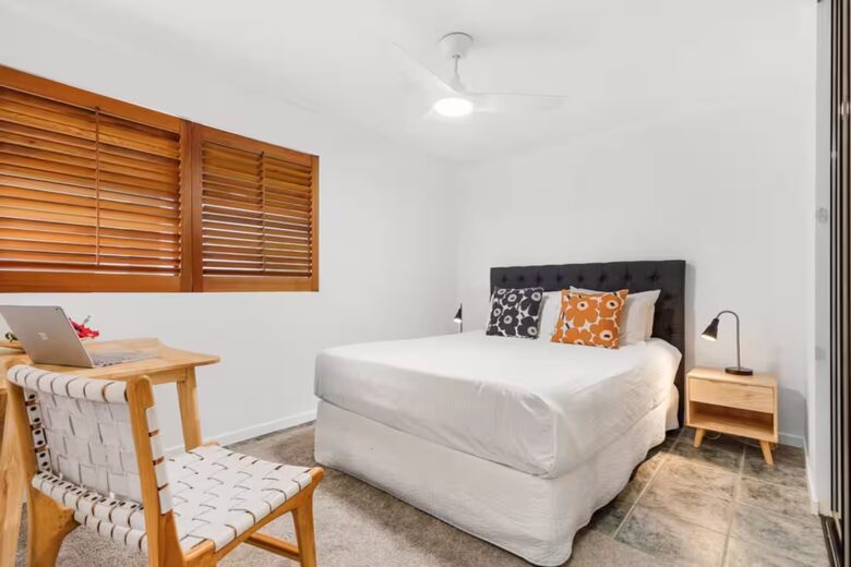 Luxury on Cylinder Beach - Point Lookout, Australia