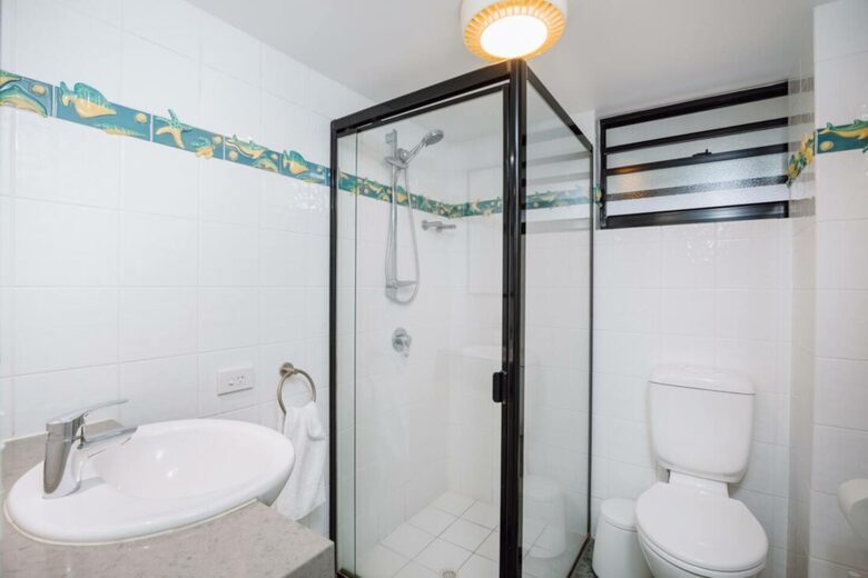 Luxury on Cylinder Beach - Point Lookout, Australia