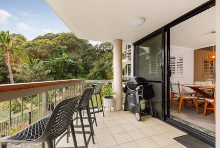 Luxury on Cylinder Beach - Point Lookout, Australia