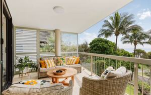 Luxury on Cylinder Beach - Point Lookout, Australia