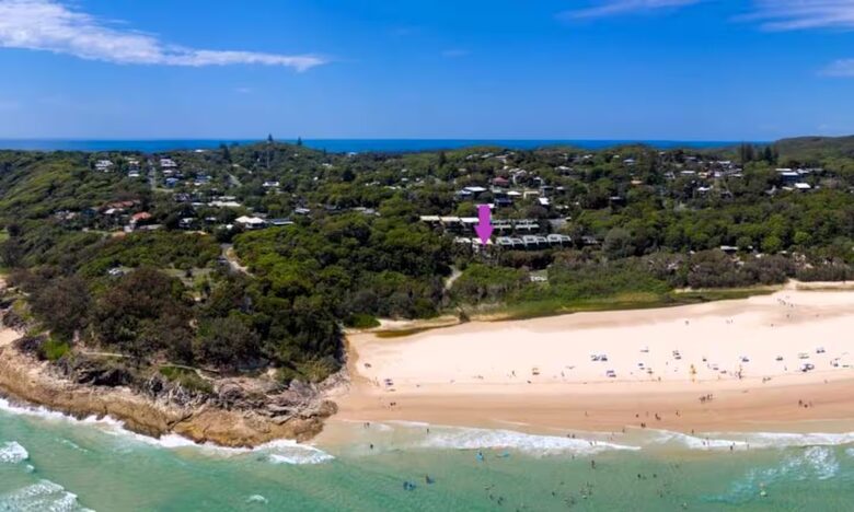 Luxury on Cylinder Beach - Point Lookout, Australia