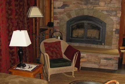 Husum Hideaway - Husum, Washington