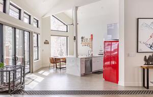 Modern Alpine Chalet Walkable to Heavenly - South Lake Tahoe, California