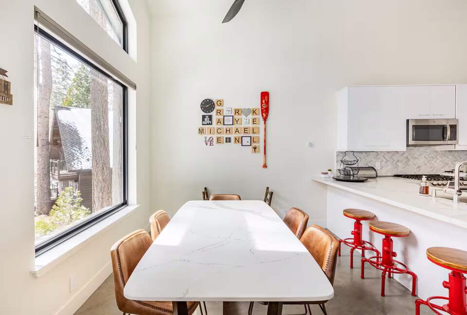 Modern Alpine Chalet Walkable to Heavenly - South Lake Tahoe, California