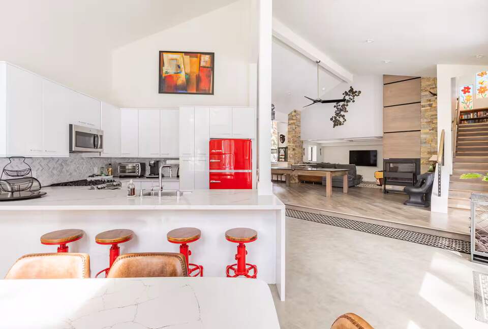 Modern Alpine Chalet Walkable to Heavenly - South Lake Tahoe, California