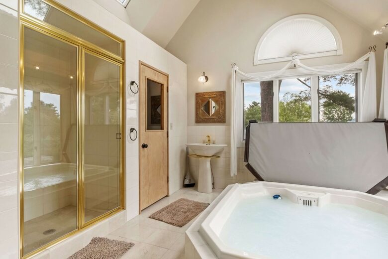 Lake-Country Home for Ski Days, Hikes & Indoor Hot Tub Relaxation - Laconia, New Hampshire