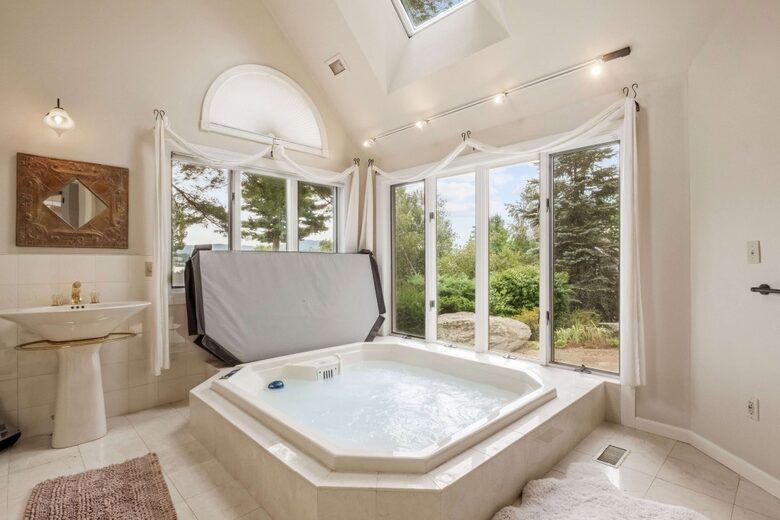 Lake-Country Home for Ski Days, Hikes & Indoor Hot Tub Relaxation - Laconia, New Hampshire