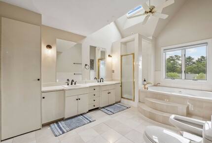 Lake-Country Home for Ski Days, Hikes & Indoor Hot Tub Relaxation - Laconia, New Hampshire