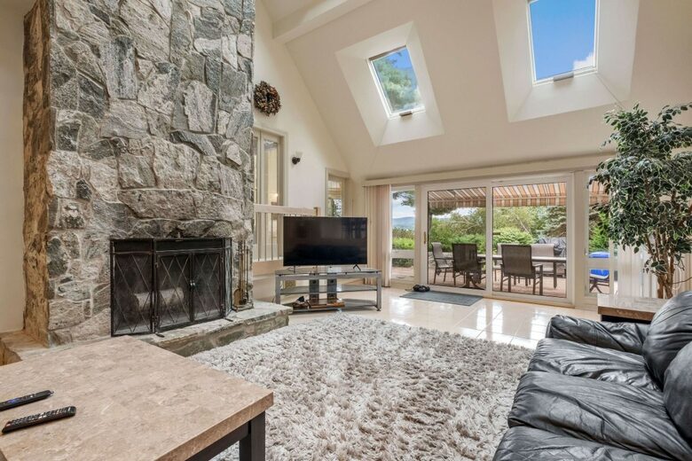 Lake-Country Home for Ski Days, Hikes & Indoor Hot Tub Relaxation - Laconia, New Hampshire