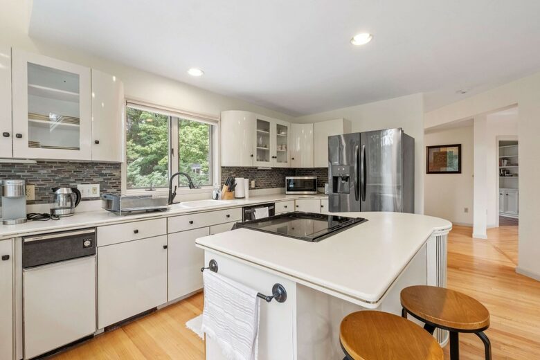 Lake-Country Home for Ski Days, Hikes & Indoor Hot Tub Relaxation - Laconia, New Hampshire