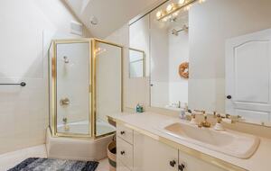 Lake-Country Home for Ski Days, Hikes & Indoor Hot Tub Relaxation - Laconia, New Hampshire