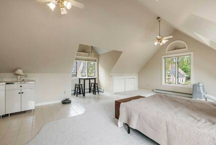 Lake-Country Home for Ski Days, Hikes & Indoor Hot Tub Relaxation - Laconia, New Hampshire