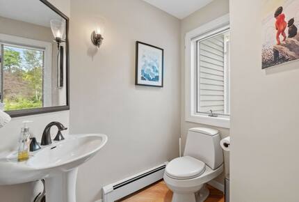 Lake-Country Home for Ski Days, Hikes & Indoor Hot Tub Relaxation - Laconia, New Hampshire