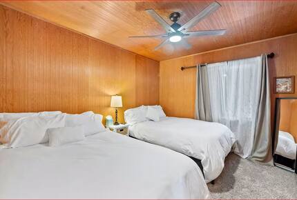 Walk-to-Heavenly Alpine Cabin - South Lake Tahoe, California