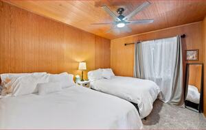 Walk-to-Heavenly Alpine Cabin - South Lake Tahoe, California