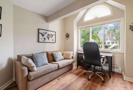 Lake-Country Home for Ski Days, Hikes & Indoor Hot Tub Relaxation - Laconia, New Hampshire