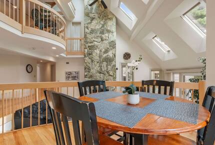 Lake-Country Home for Ski Days, Hikes & Indoor Hot Tub Relaxation - Laconia, New Hampshire