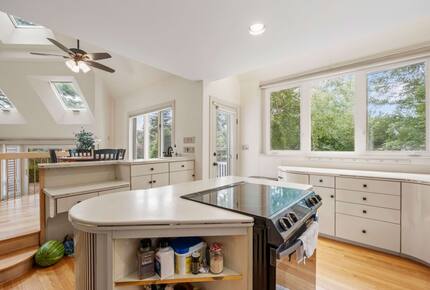 Lake-Country Home for Ski Days, Hikes & Indoor Hot Tub Relaxation - Laconia, New Hampshire