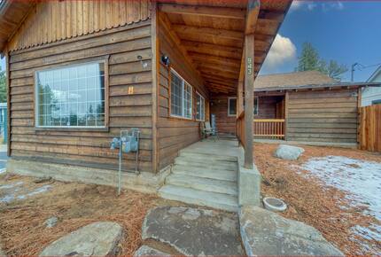 Walk-to-Heavenly Alpine Cabin - South Lake Tahoe, California