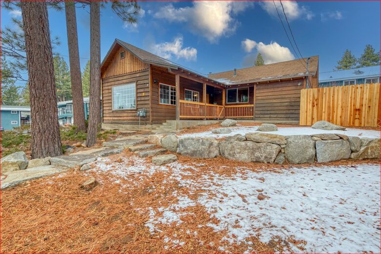 Walk-to-Heavenly Alpine Cabin - South Lake Tahoe, California