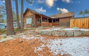 Walk-to-Heavenly Alpine Cabin - South Lake Tahoe, California