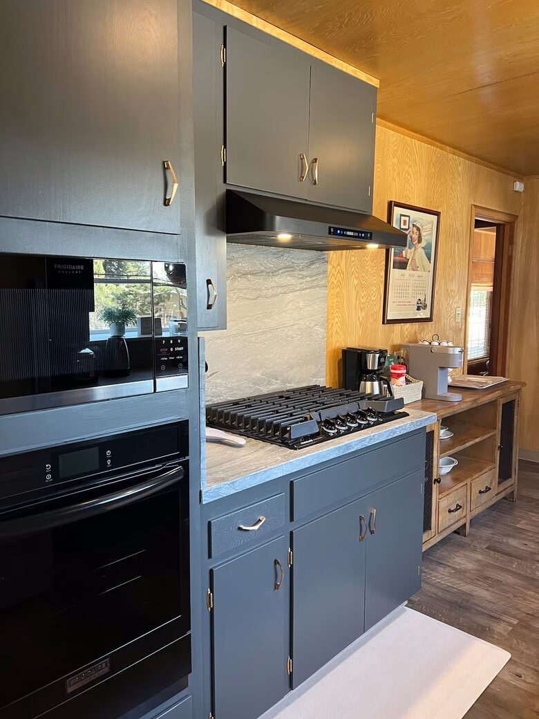 Walk-to-Heavenly Alpine Cabin - South Lake Tahoe, California