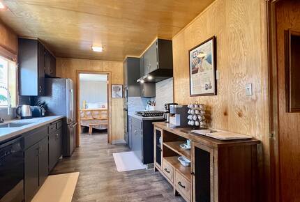 Walk-to-Heavenly Alpine Cabin - South Lake Tahoe, California