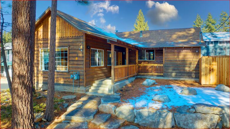 Walk-to-Heavenly Alpine Cabin - South Lake Tahoe, California