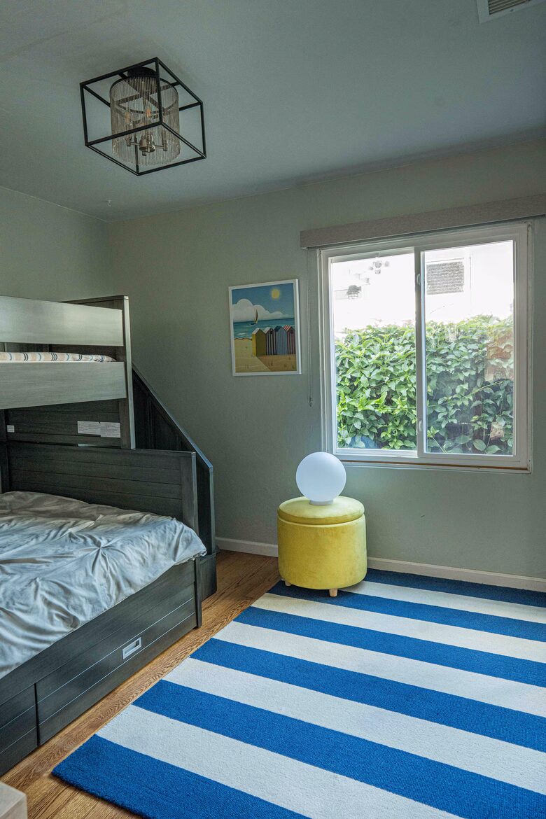 La Jolla Coastal Retreat Near Windansea Beach - La Jolla, California