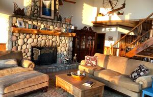 What If Cabin | Scenic Mountain Retreat with Panoramic Views - Blue Ridge, Georgia