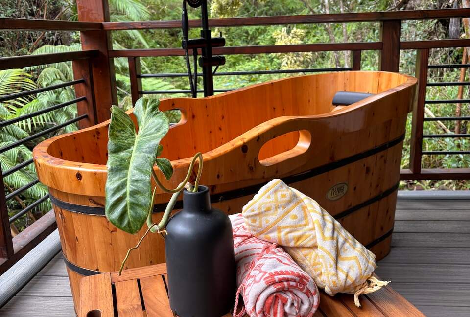 Spring-Fed Serenity | Off-Grid Luxury on the Hāmākua Coast - Hakalau, Hawaii