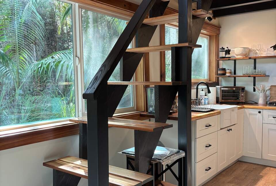 Spring-Fed Serenity | Off-Grid Luxury on the Hāmākua Coast - Hakalau, Hawaii