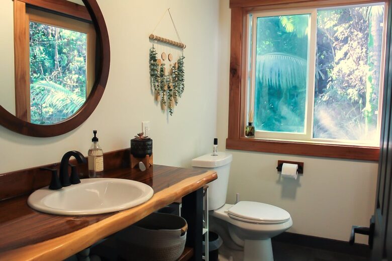 Spring-Fed Serenity | Off-Grid Luxury on the Hāmākua Coast - Hakalau, Hawaii