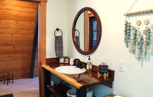 Spring-Fed Serenity | Off-Grid Luxury on the Hāmākua Coast - Hakalau, Hawaii