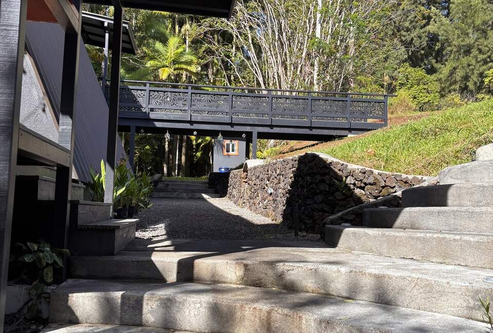 Spring-Fed Serenity | Off-Grid Luxury on the Hāmākua Coast - Hakalau, Hawaii