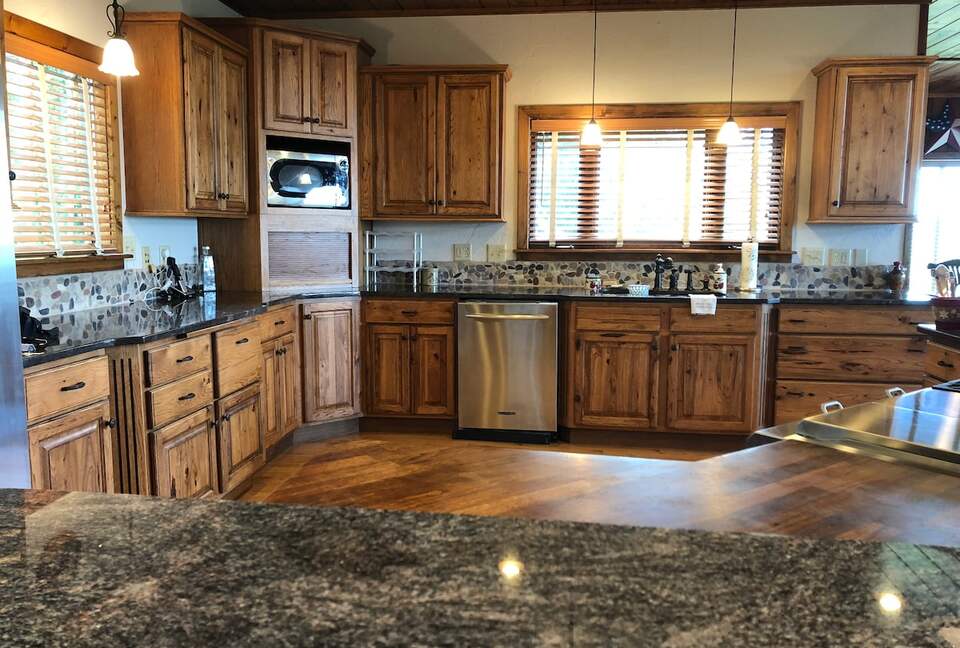 What If Cabin | Scenic Mountain Retreat with Panoramic Views - Blue Ridge, Georgia