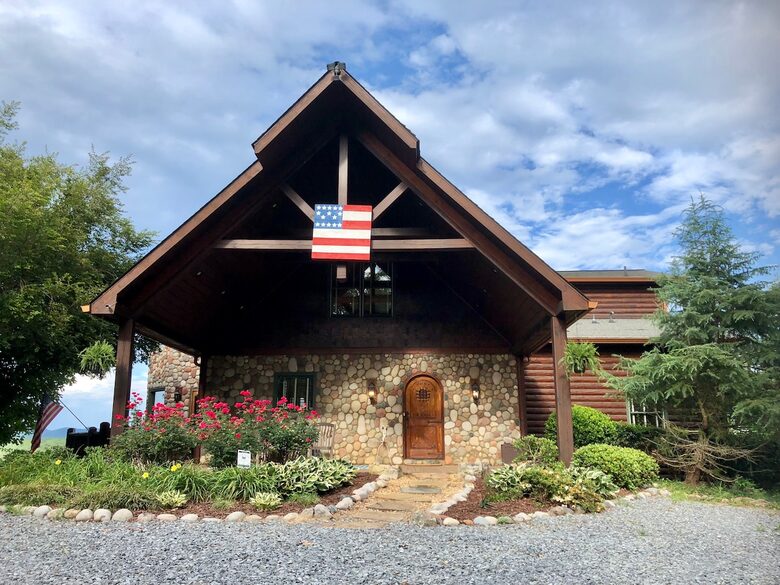 What If Cabin | Scenic Mountain Retreat with Panoramic Views - Blue Ridge, Georgia