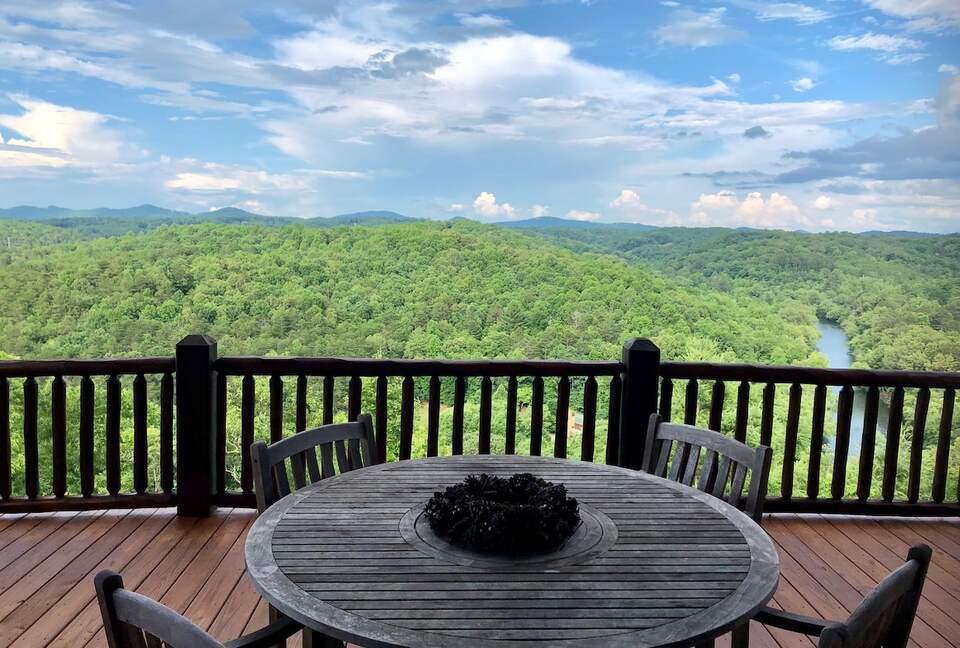 What If Cabin | Scenic Mountain Retreat with Panoramic Views - Blue Ridge, Georgia